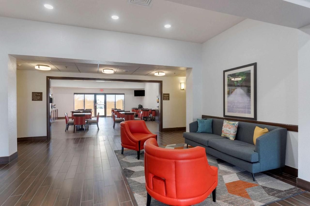 Comfort Inn & Suites Cave City Exterior photo