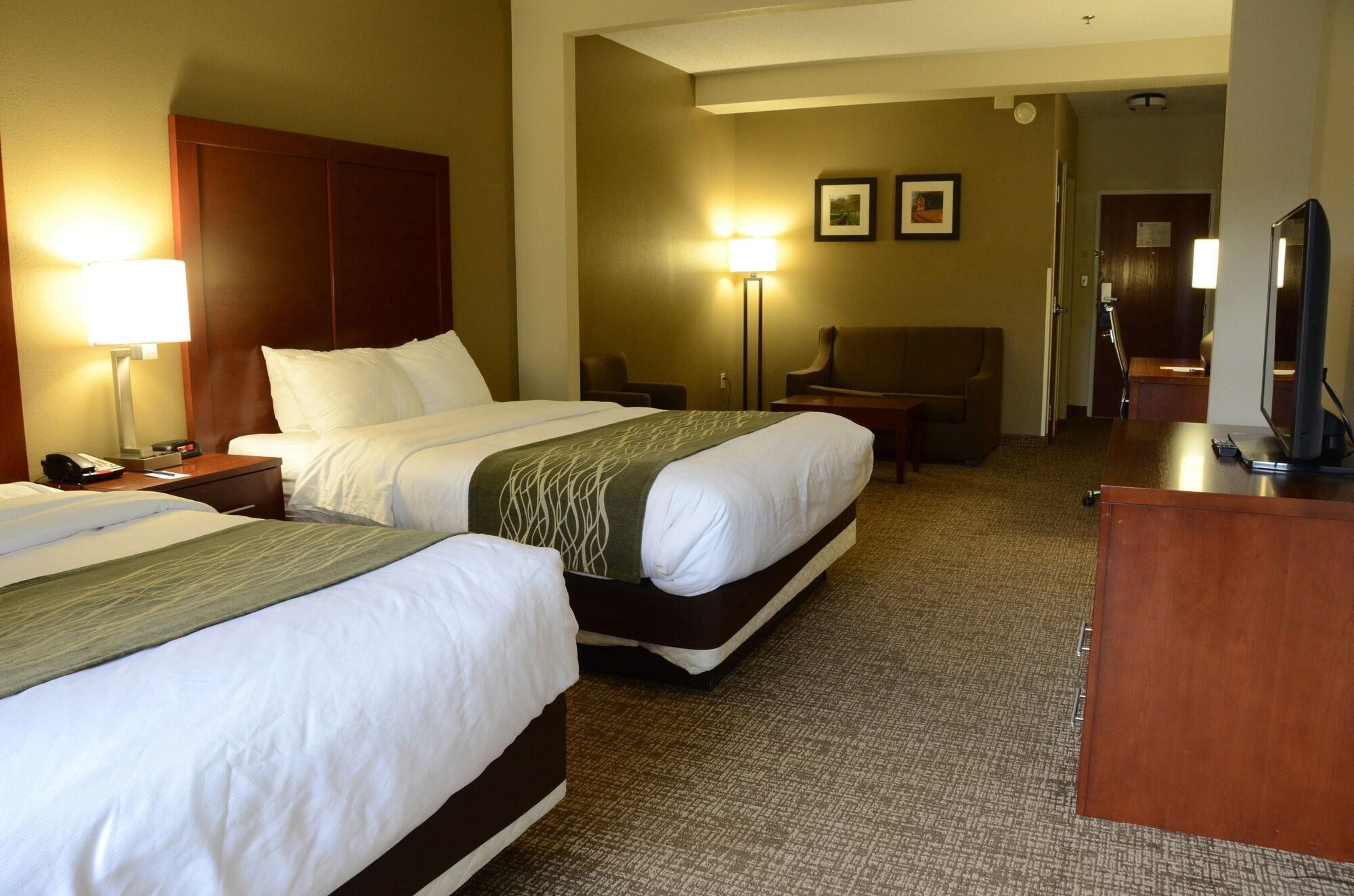 Comfort Inn & Suites Cave City Exterior photo