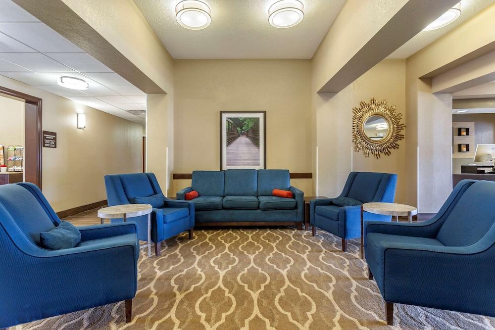 Comfort Inn & Suites Cave City Exterior photo