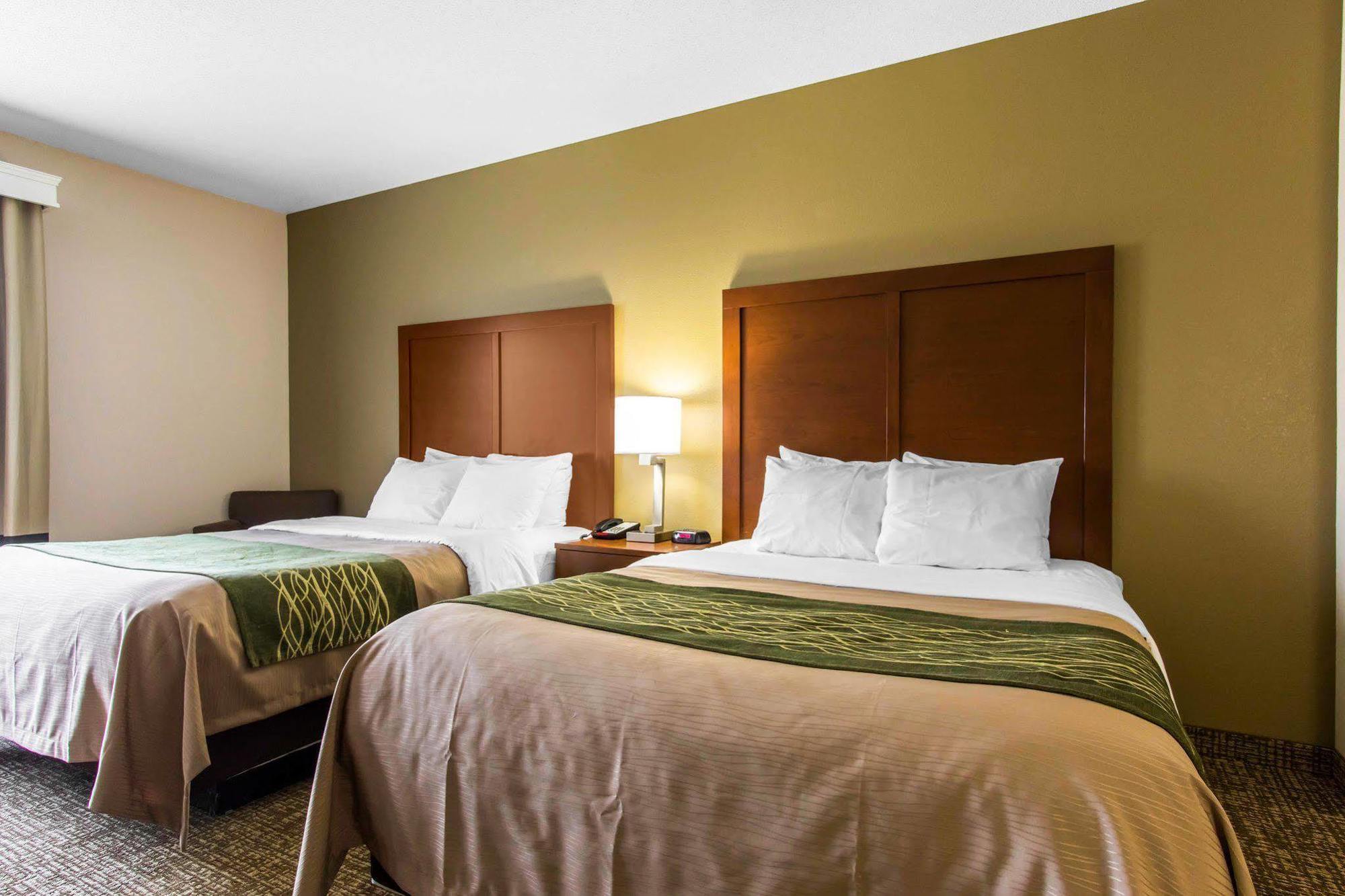 Comfort Inn & Suites Cave City Exterior photo
